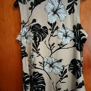 Women's sleeveless dressy Top